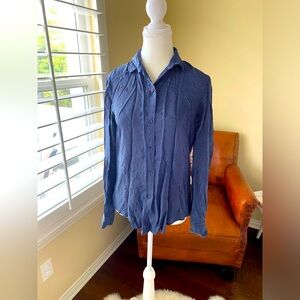 Zara woman dress shirt. Polka dots on navy background. Great for the office.